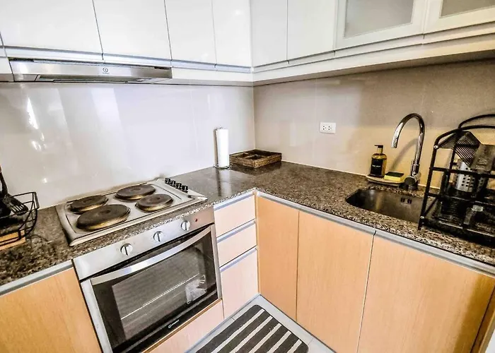 New Modern Luxurious 2bedroom In Eastwood Apartment